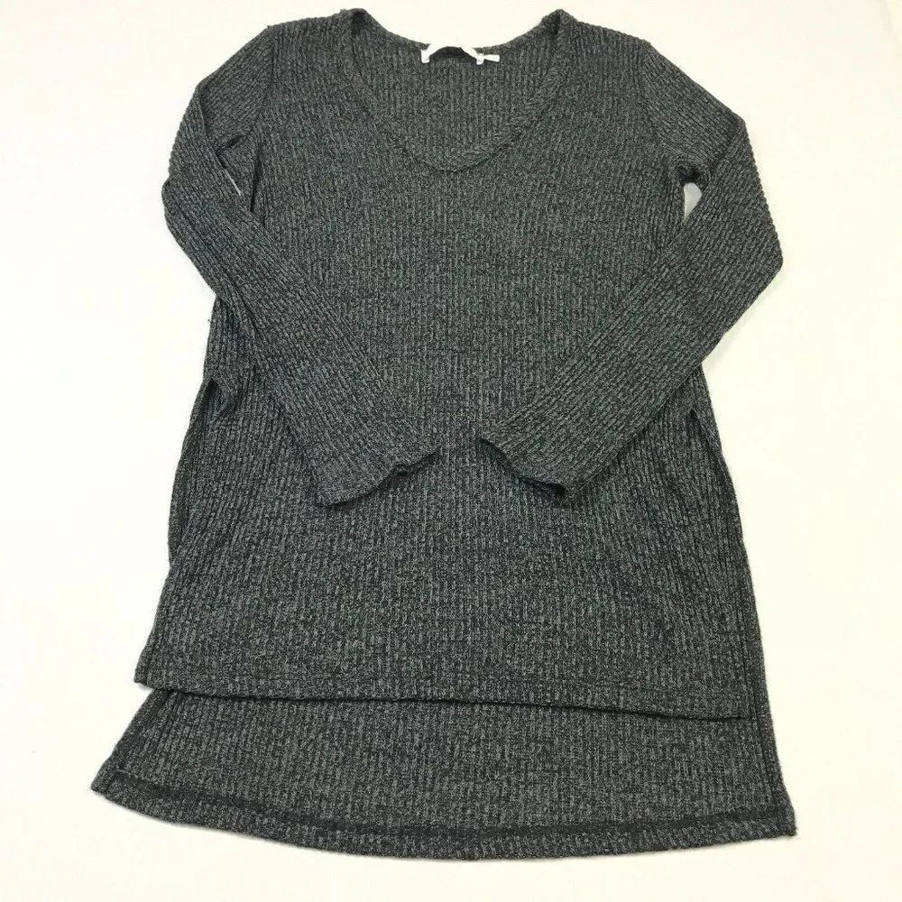 ASTR The Label Ribbed Knit Tunic Sweater Gray Long Sleeve V-Neck Pullove…